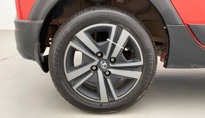 2022 Tata TIAGO NRG XZ AMT, Petrol, Automatic, 9,405 km, Right Rear Wheel
