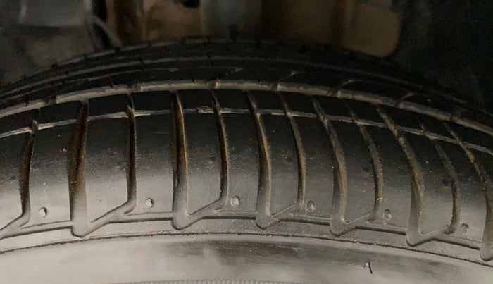 2022 Tata TIAGO NRG XZ AMT, Petrol, Automatic, 9,405 km, Left Front Tyre Tread