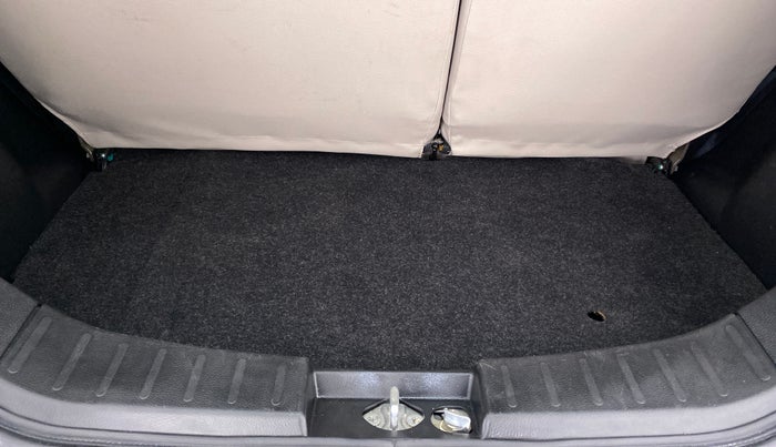 2016 Maruti Wagon R 1.0 VXI, Petrol, Manual, 31,944 km, Boot Inside