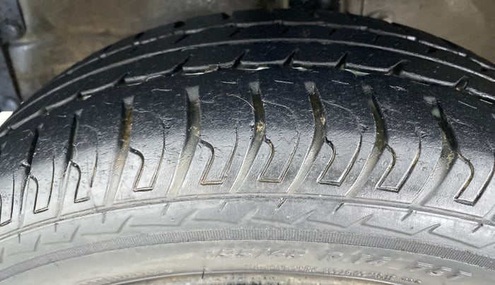 2016 Maruti Wagon R 1.0 VXI, Petrol, Manual, 31,944 km, Left Front Tyre Tread