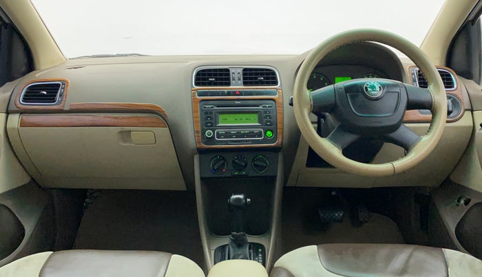 2012 Skoda Rapid 1.6 MPI AT AMBITION PLUS, Petrol, Automatic, 40,902 km, Dashboard