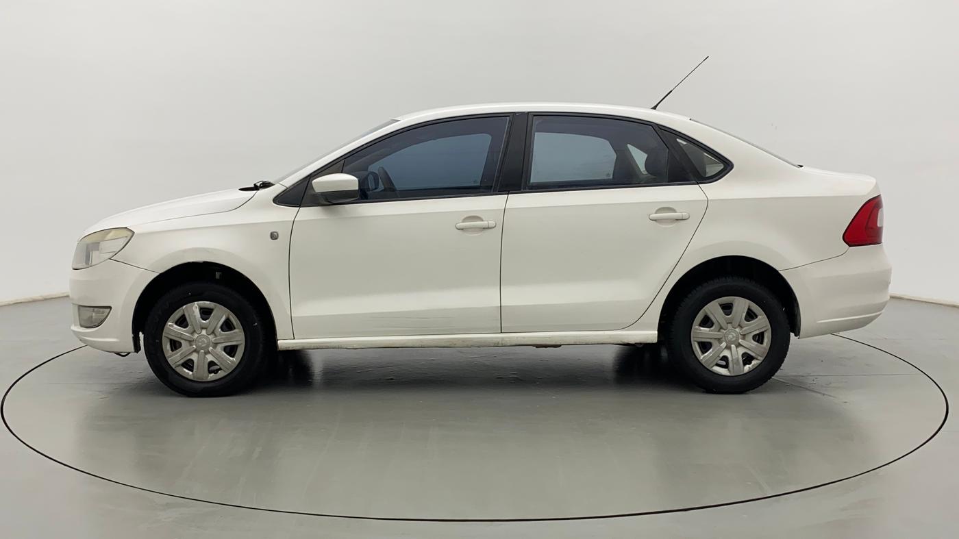 2012 Skoda Rapid 1.6 MPI AT AMBITION PLUS, Petrol, Automatic, 40,902 km, Left Side
