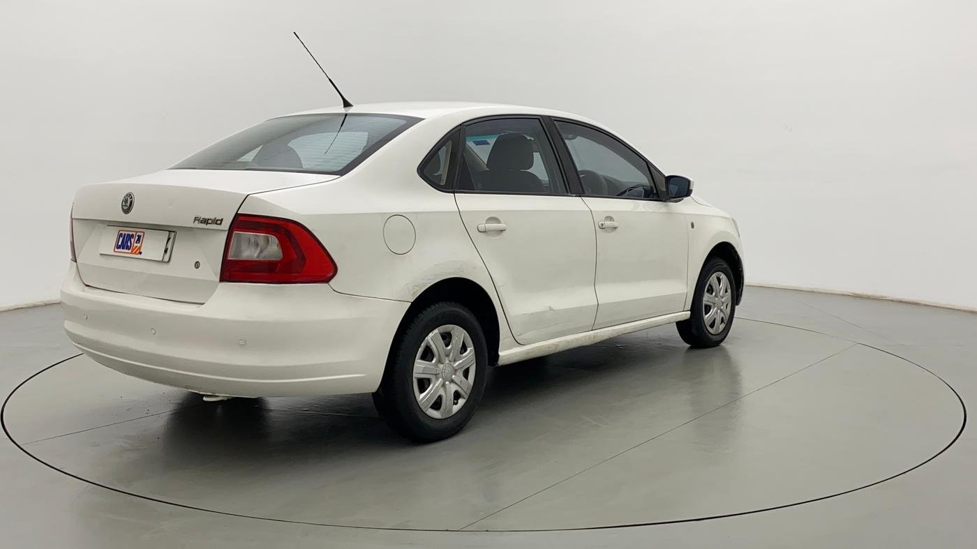 2012 Skoda Rapid 1.6 MPI AT AMBITION PLUS, Petrol, Automatic, 40,902 km, Right Back Diagonal