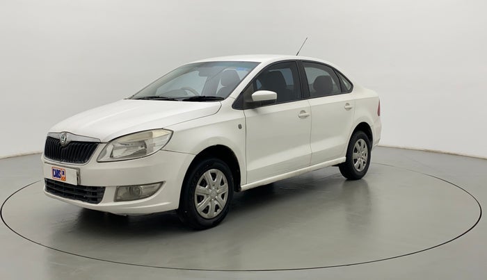 2012 Skoda Rapid 1.6 MPI AT AMBITION PLUS, Petrol, Automatic, 40,902 km, Left Front Diagonal