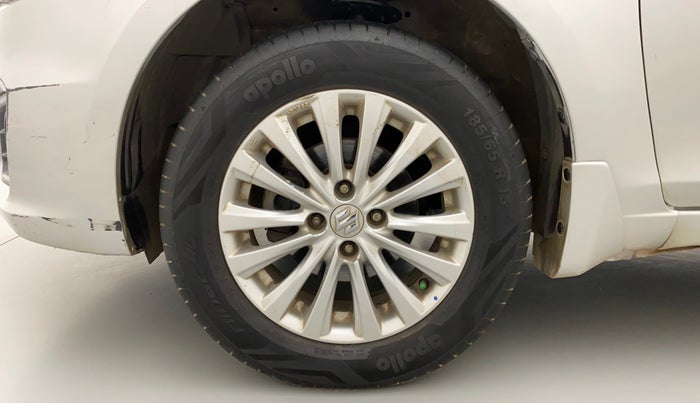 2015 Maruti Ciaz ZXI, Petrol, Manual, 83,871 km, Left Front Wheel
