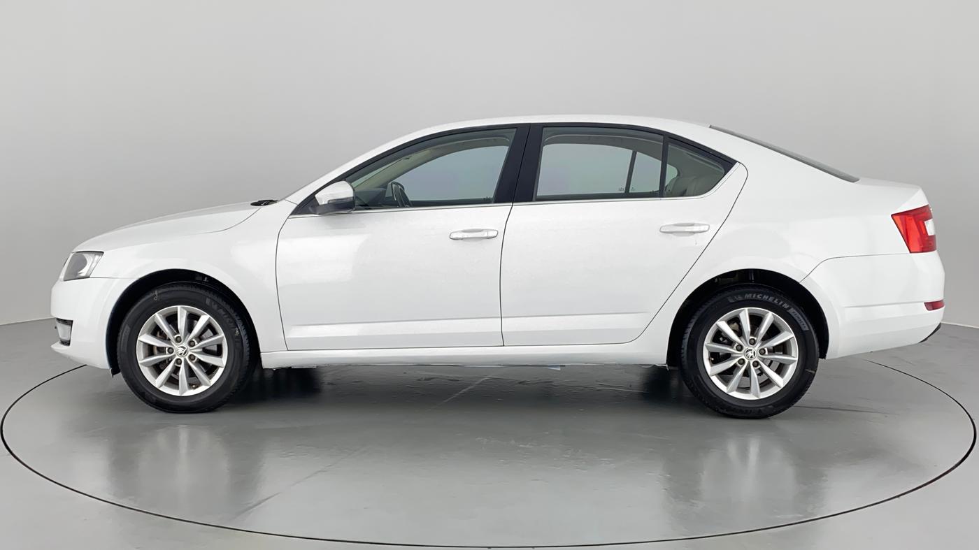 2015 Skoda Octavia AMBITION 2.0 TDI CR, Diesel, Manual, 62,277 km, Left Side