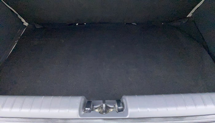 2020 Hyundai GRAND I10 NIOS SPORTZ PETROL, Petrol, Manual, 7,326 km, Boot Inside