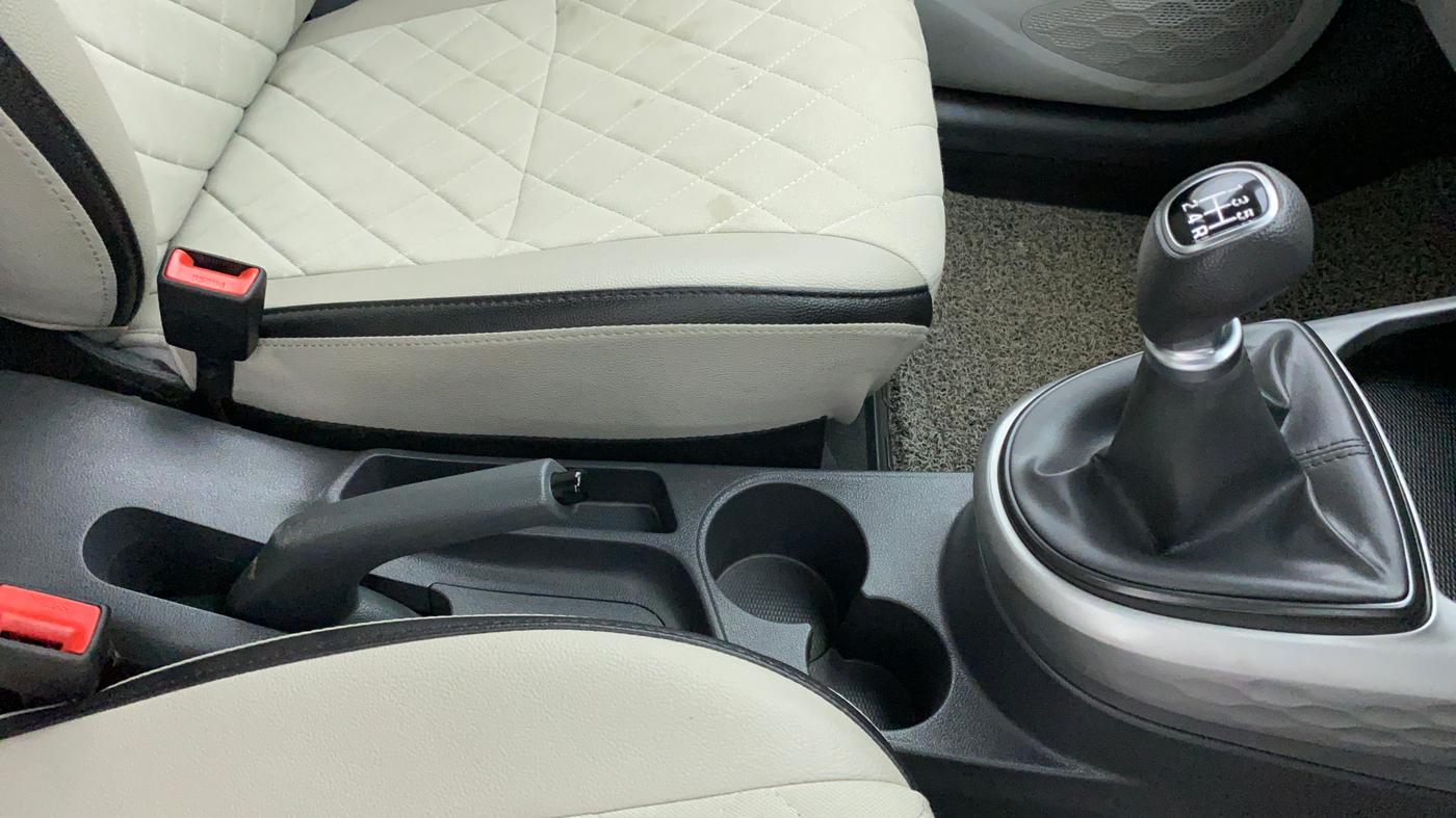 2020 Hyundai GRAND I10 NIOS SPORTZ PETROL, Petrol, Manual, 7,326 km, Gear Lever