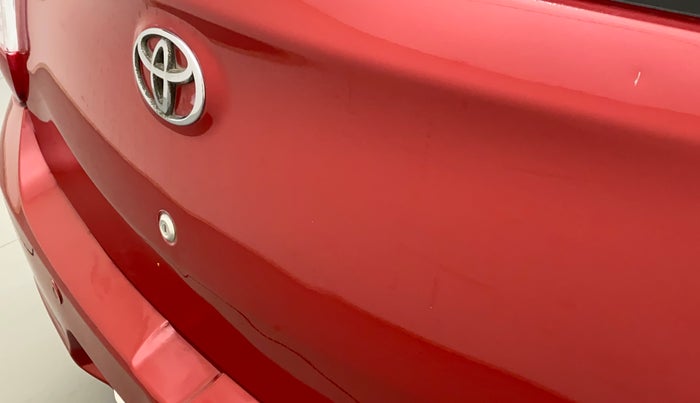2019 Toyota Etios Liva VX DUAL TONE, Petrol, Manual, 27,088 km, Dicky (Boot door) - Minor scratches