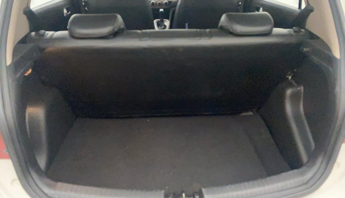 2016 Hyundai Grand i10 ASTA (O) AT 1.2 KAPPA VTVT, Petrol, Automatic, 46,182 km, Dicky (Boot door) - Parcel tray missing