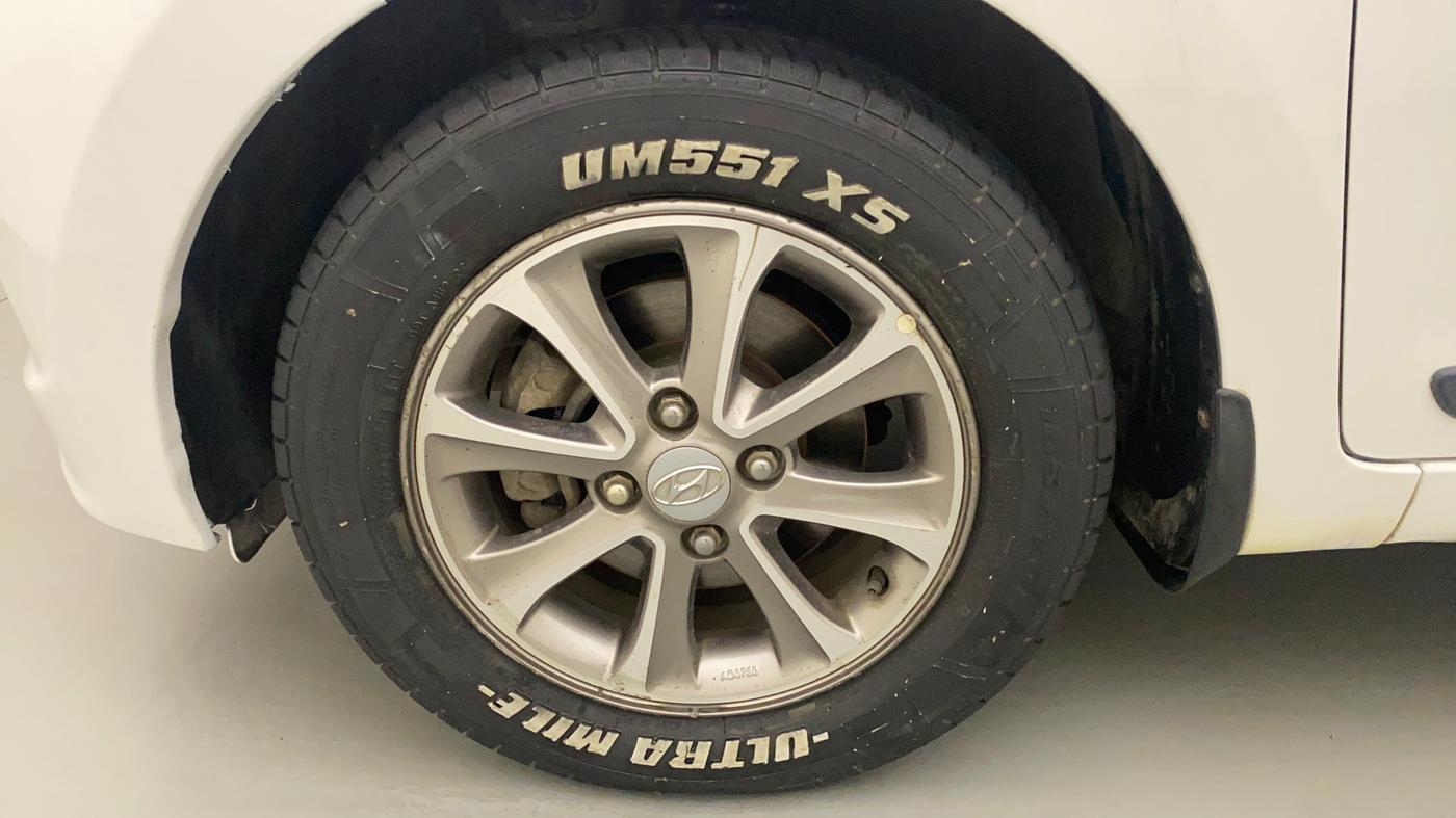 2016 Hyundai Grand i10 ASTA (O) AT 1.2 KAPPA VTVT, Petrol, Automatic, 46,182 km, Left Front Wheel