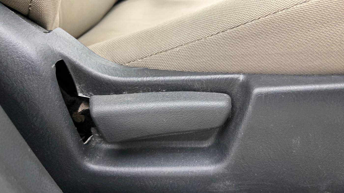 2019 Maruti Alto K10 VXI, Petrol, Manual, 74,723 km, Driver Side Adjustment Panel