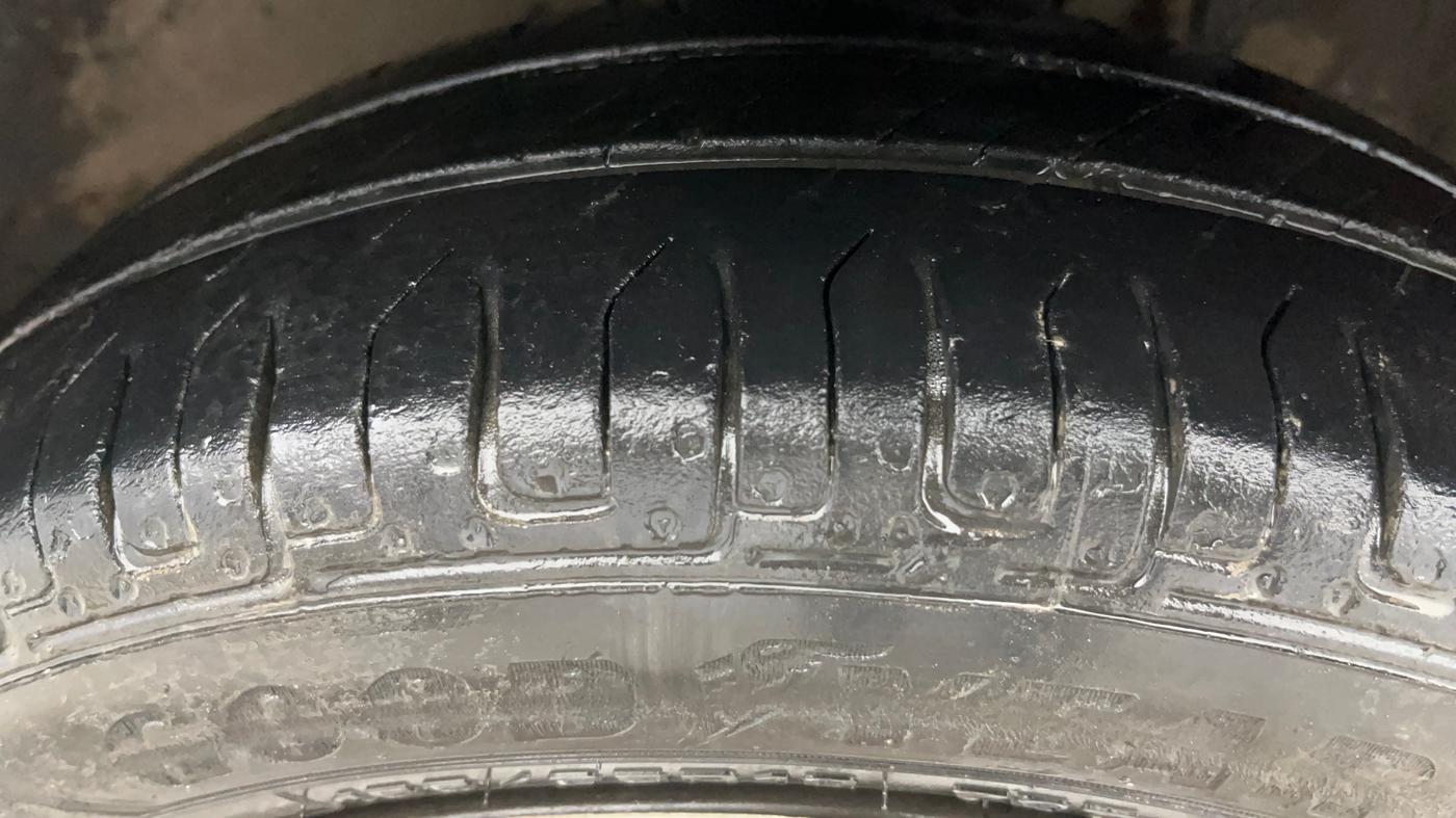 2019 Maruti Alto K10 VXI, Petrol, Manual, 74,723 km, Left Front Tyre Tread