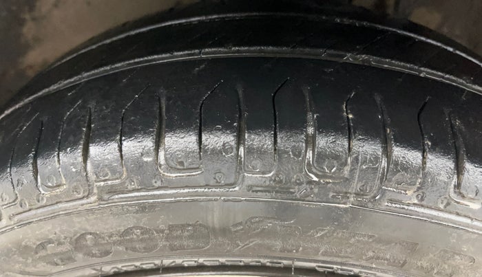 2019 Maruti Alto K10 VXI, Petrol, Manual, 74,788 km, Left Front Tyre Tread