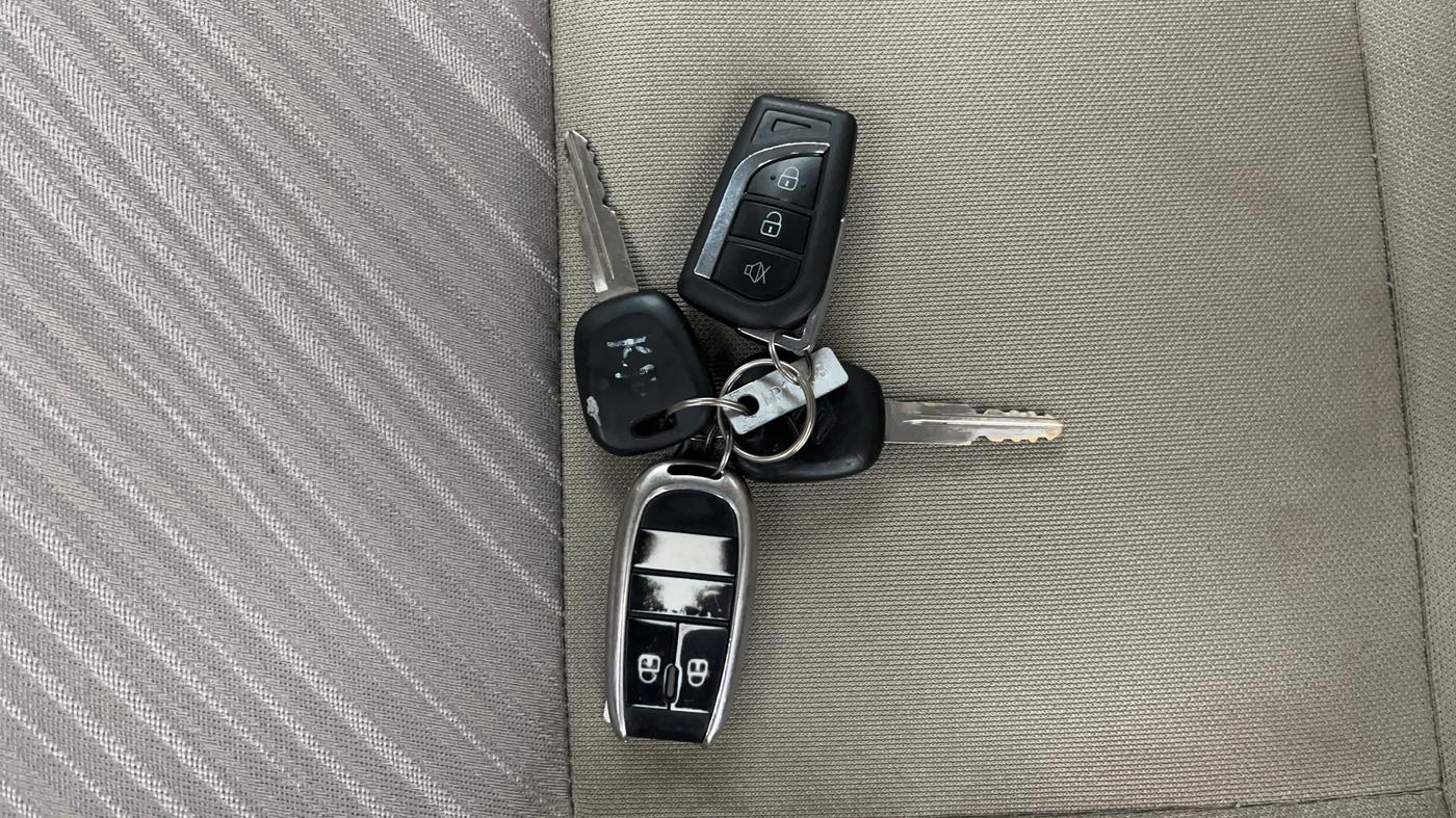 2019 Maruti Alto K10 VXI, Petrol, Manual, 74,723 km, Key Close Up