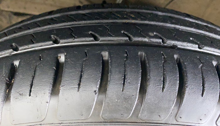 2021 Maruti Dzire VXI AMT, Petrol, Automatic, 24,467 km, Left Front Tyre Tread