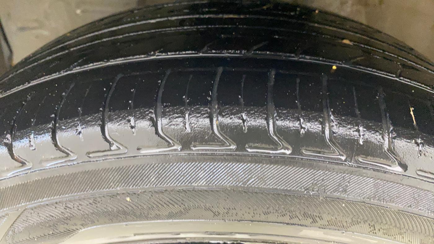 2018 Toyota Etios VD PLATINUM, Diesel, Manual, 1,19,697 km, Left Front Tyre Tread