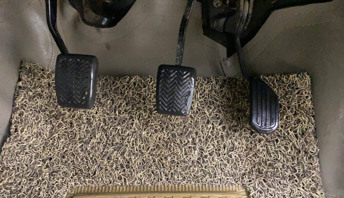 2018 Toyota Etios VD PLATINUM, Diesel, Manual, 1,19,697 km, Pedals