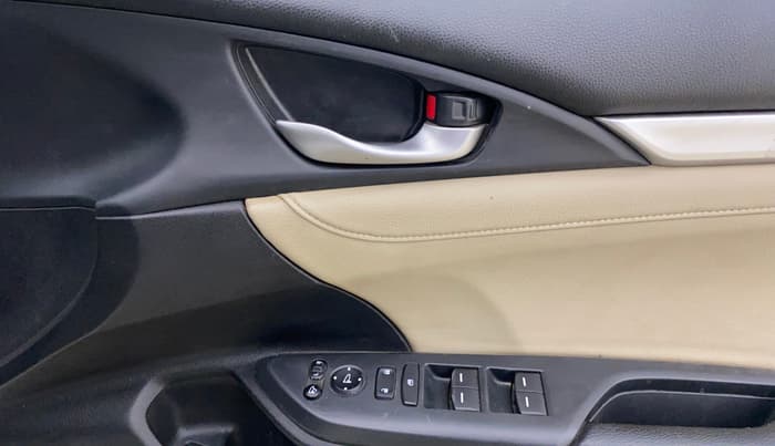 2019 Honda Civic 1.8L I-VTEC VX CVT, Petrol, Automatic, 23,043 km, Driver Side Door Panels Control