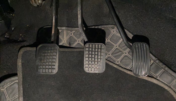 2018 Tata Tiago WIZZ EDITION PETROL, Petrol, Manual, 61,883 km, Pedals