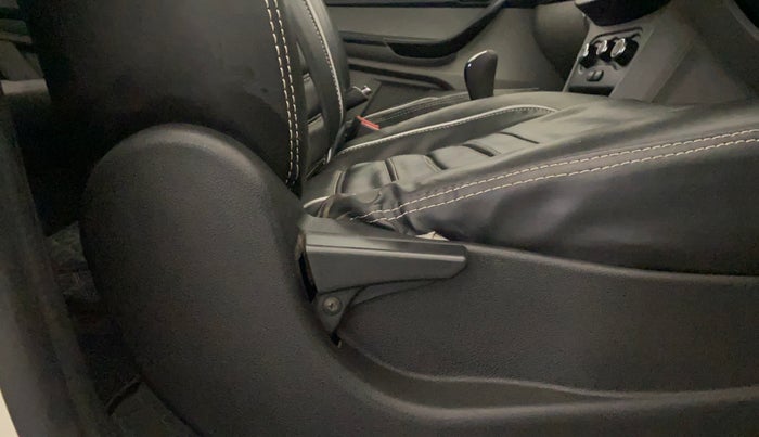 2018 Tata Tiago WIZZ EDITION PETROL, Petrol, Manual, 61,883 km, Driver Side Adjustment Panel