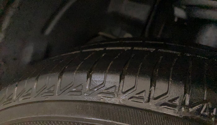 2018 Tata Tiago WIZZ EDITION PETROL, Petrol, Manual, 61,883 km, Left Front Tyre Tread