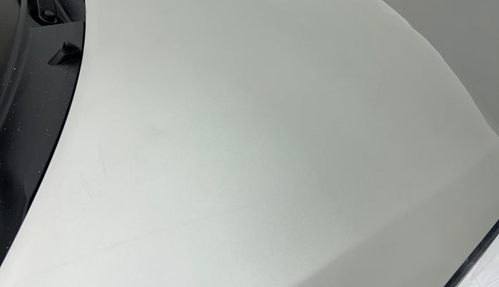 2017 Maruti Swift VXI, Petrol, Manual, 83,231 km, Bonnet (hood) - Minor scratches