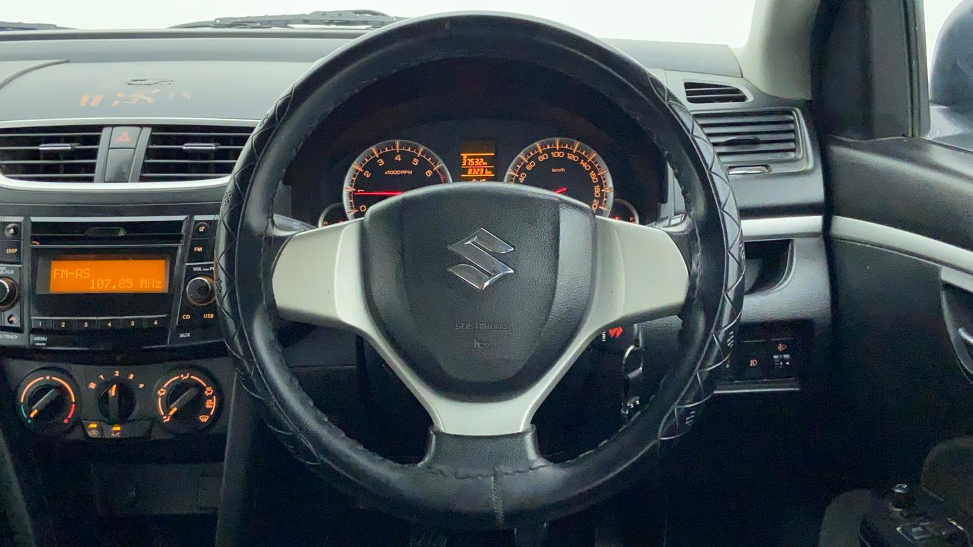 2017 Maruti Swift VXI, Petrol, Manual, 83,231 km, Steering Wheel Close Up