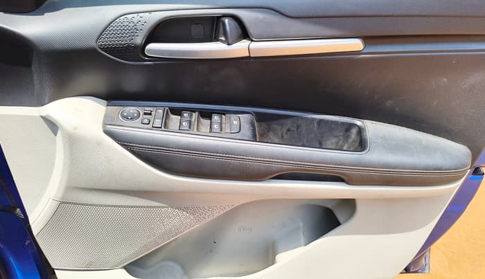 2021 KIA SONET HTX 1.0 IMT, Petrol, Manual, 40,375 km, Driver Side Door Panels Control