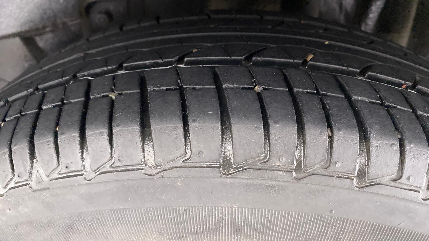 2018 Tata TIGOR Revotron XZA 1.2, Petrol, Automatic, 19,696 km, Left Rear Tyre Tread