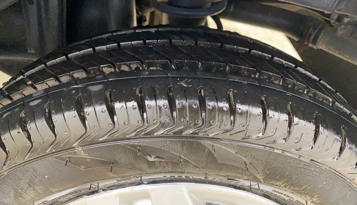 2013 Maruti Alto 800 LXI, Petrol, Manual, 22,528 km, Left Rear Tyre Tread