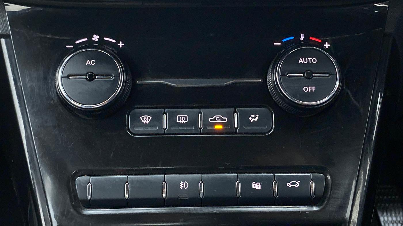 2022 Tata NEXON XZ PLUS DIESEL DARK EDITION, Diesel, Manual, 55,953 km, Automatic Climate Control