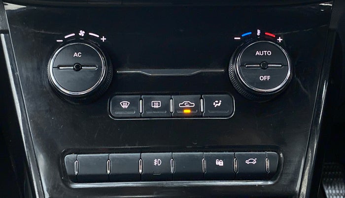 2022 Tata NEXON XZ PLUS DIESEL DARK EDITION, Diesel, Manual, 55,953 km, Automatic Climate Control