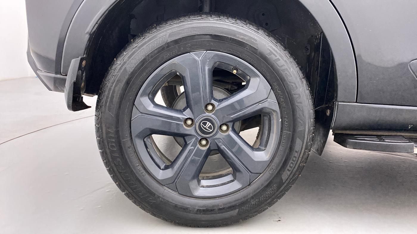 2022 Tata NEXON XZ PLUS DIESEL DARK EDITION, Diesel, Manual, 55,953 km, Right Rear Wheel