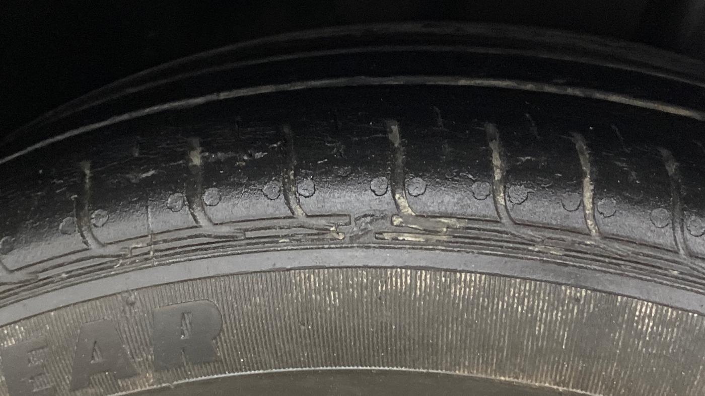2023 Tata Tiago XZA PLUS PETROL, Petrol, Automatic, 35,768 km, Right Front Tyre Tread