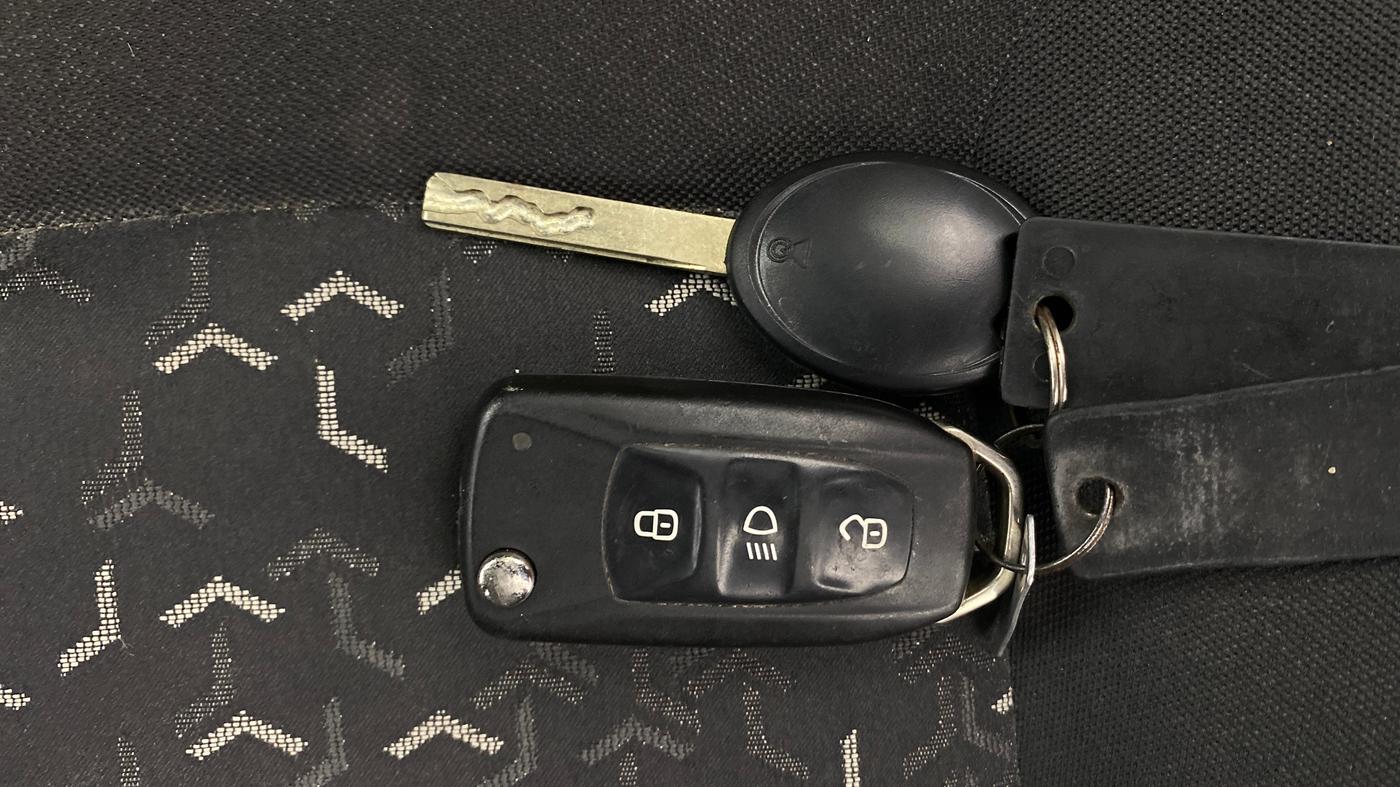 2023 Tata Tiago XZA PLUS PETROL, Petrol, Automatic, 35,768 km, Key Close Up