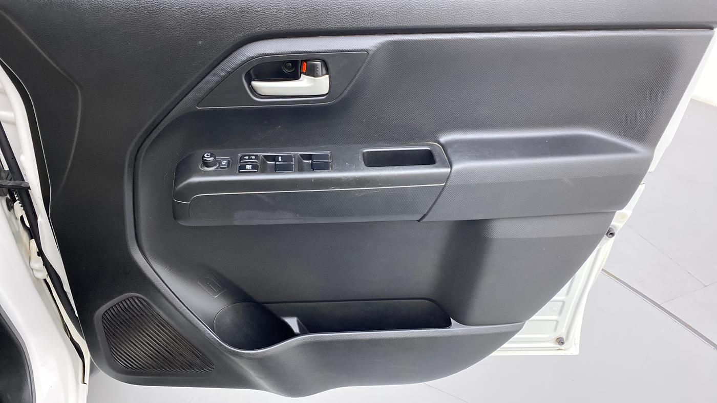2019 Maruti New Wagon-R ZXI 1.2 old, Petrol, Manual, 24,333 km, Driver Side Door Panels Control