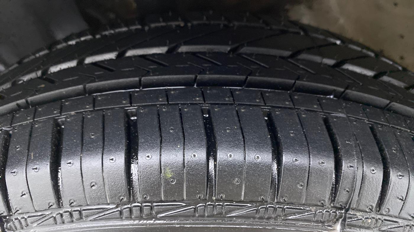2019 Maruti New Wagon-R ZXI 1.2 old, Petrol, Manual, 24,333 km, Left Front Tyre Tread