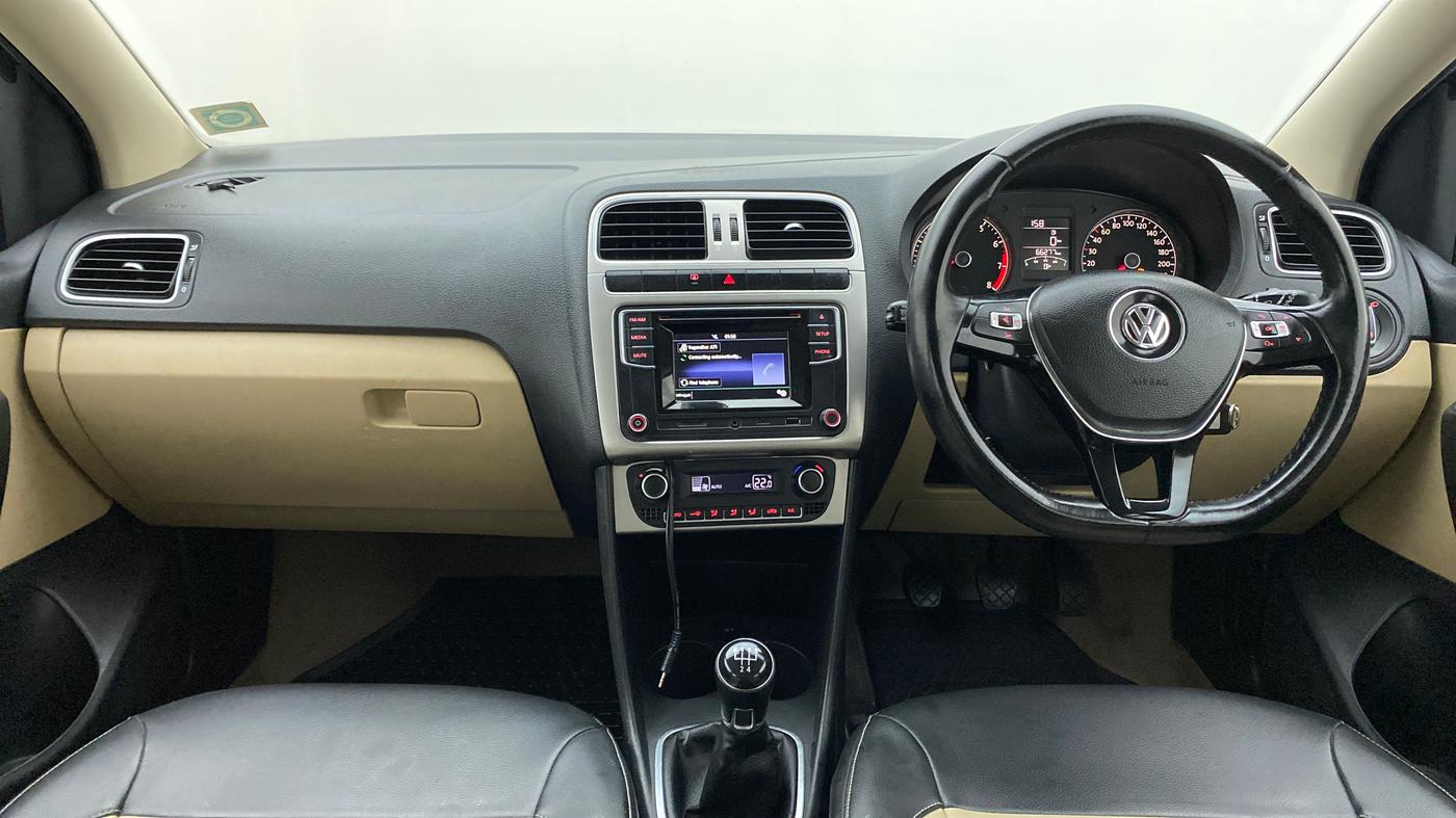 2017 Volkswagen Polo HIGHLINE1.2L PETROL, Petrol, Manual, 66,277 km, Dashboard