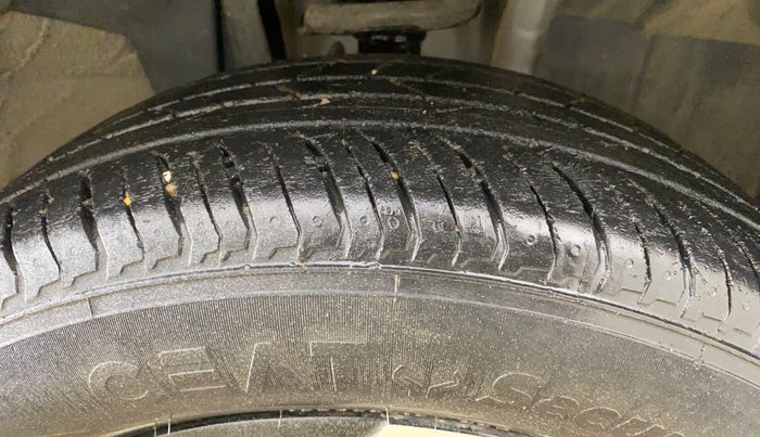 2021 Renault Kiger RXT (O) MT, Petrol, Manual, 38,965 km, Right Front Tyre Tread