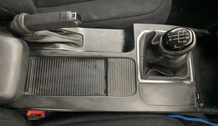 2021 Renault Kiger RXT (O) MT, Petrol, Manual, 38,965 km, Gear Lever