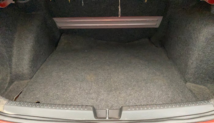 2020 Volkswagen Vento HIGHLINE 1.0L TSI, Petrol, Manual, 1,44,347 km, Boot Inside