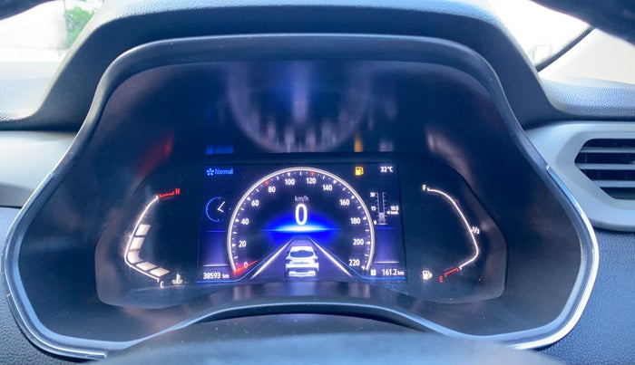 2021 Renault Kiger RXZ MT, Petrol, Manual, 38,585 km, Odometer Image