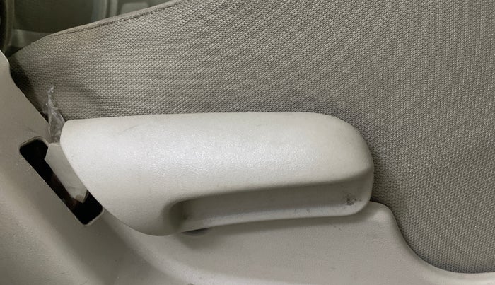 2018 Maruti Celerio VXI CNG, CNG, Manual, 69,528 km, Driver Side Adjustment Panel