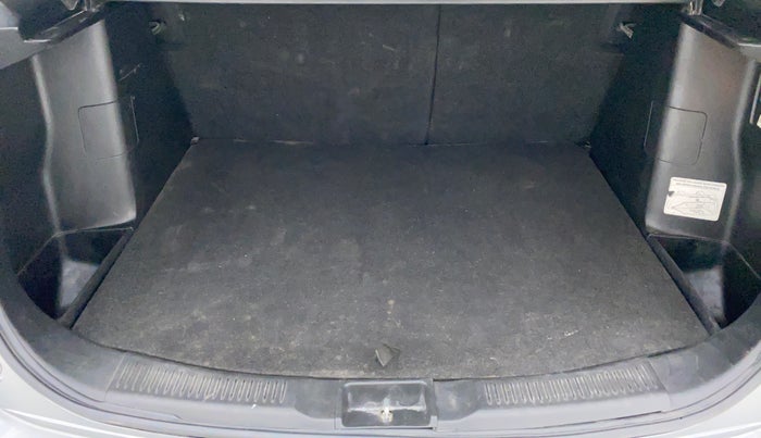 2015 Maruti S Cross ALPHA 1.3, Diesel, Manual, Boot Inside