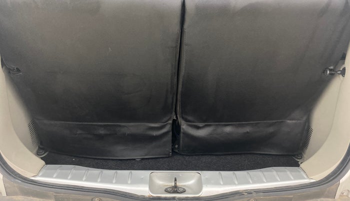 2020 Renault TRIBER RXZ, Petrol, Manual, 22,206 km, Boot Inside