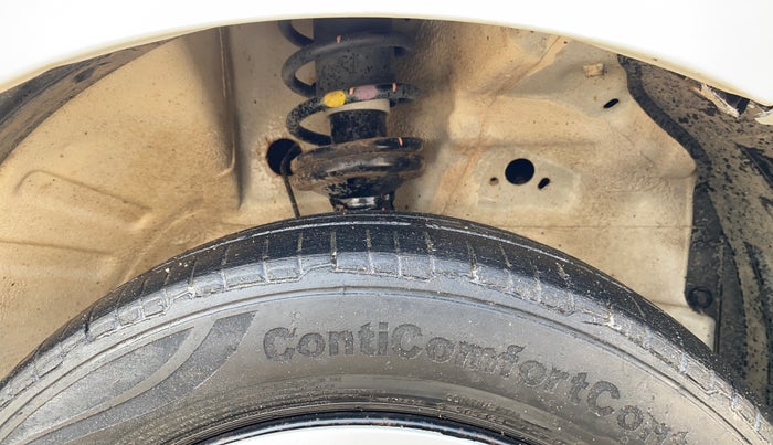 2015 Maruti Wagon R 1.0 VXI, Petrol, Manual, 80,292 km, Right Front Tyre Tread