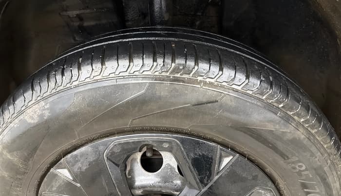 2022 Tata PUNCH ADVENTURE MT, Petrol, Manual, 86,142 km, Left Front Tyre Tread