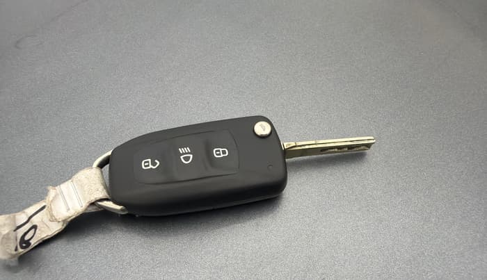 2022 Tata PUNCH ADVENTURE MT, Petrol, Manual, 86,142 km, Key Close Up