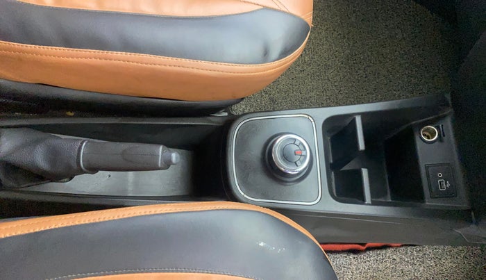 2020 Renault Kwid RXT 1.0 AMT, Petrol, Automatic, 21,330 km, Gear Lever